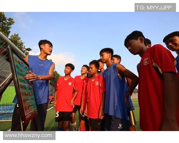 村里的足球明星们如何在绿茵场上展现风采与梦想 村里的足球明星们如何在绿茵场上展现风采与梦想